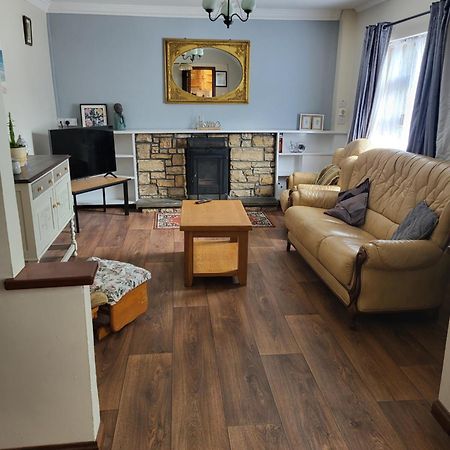Bluebell Apartment Sleeps 7 Only Let As Whole Apartment Blennerville المظهر الخارجي الصورة